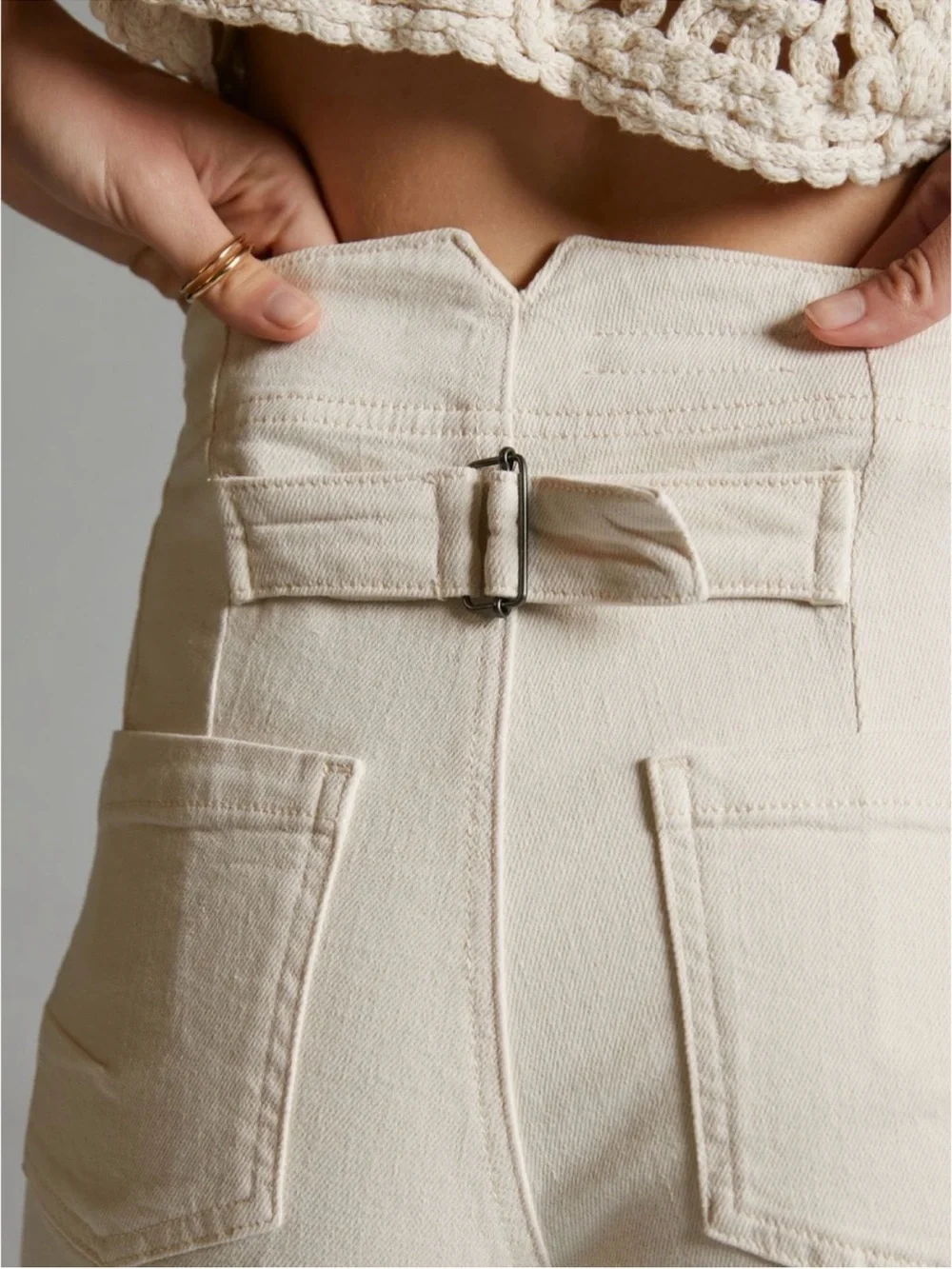 Pilcro The Kit High-Rise Wide-Leg Utility Trousers in Cream
